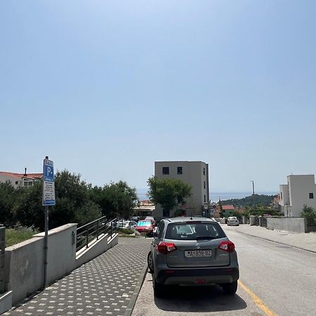 Apartment Lucija - Cozy Flat In The City Center With A Sea View & Parking Makarska Extérieur photo