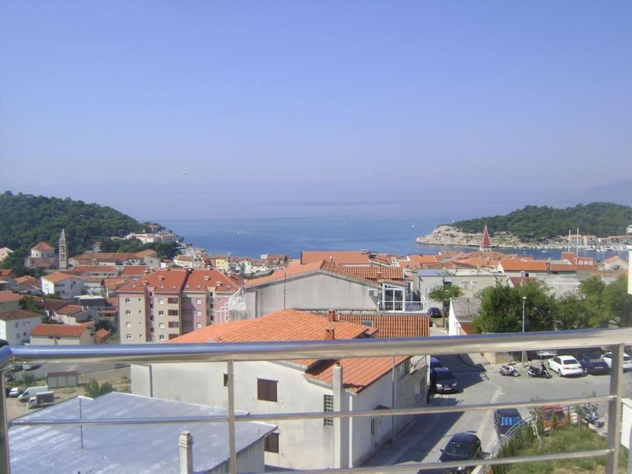 Apartment Lucija - Cozy Flat In The City Center With A Sea View & Parking Makarska Extérieur photo